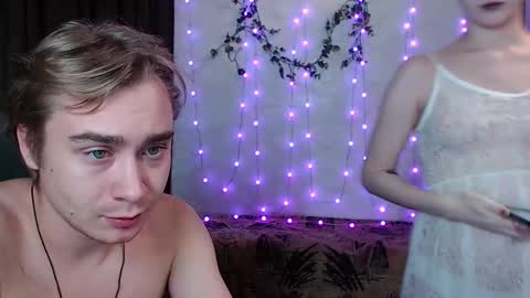 Snapshot of lust444money chatting on November 4, 12:43 am lust444money online show from November 4, 12:43 am