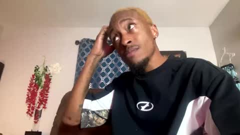 Snapshot of lust_j chatting on November 26, 3:40 am LUST online show from November 26, 3:40 am