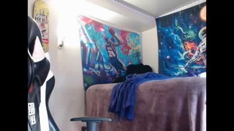 Snapshot of lust_j chatting on May 10, 8:36 pm LUST online show from May 10, 8:36 pm