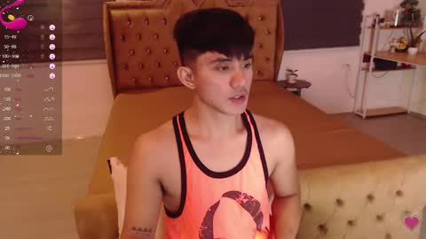 Snapshot of lustdesirex19 chatting on January 9, 2:18 pm David online show from January 9, 2:18 pm