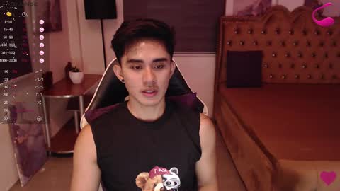 Snapshot of lustdesirex19 chatting on January 31, 2:17 pm David online show from January 31, 2:17 pm