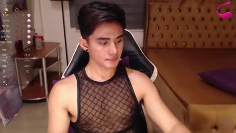 Snapshot of lustdesirex19 chatting on March 4, 7:41 am David online show from March 4, 7:41 am