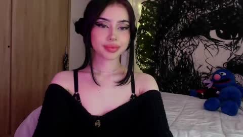 Snapshot of lustful_aprilx chatting on March 9, 7:37 pm Valerie  April   online show from March 9, 7:37 pm
