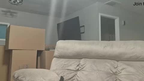  GUY ---  GIRL online show from February 25, 7:07 am