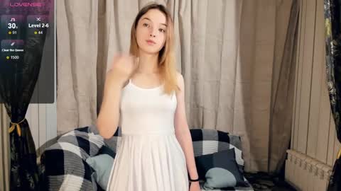 Isabel online show from December 22, 9:09 pm