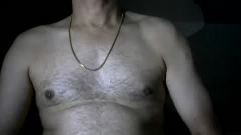 Snapshot of lustyhunk95 chatting on July 24, 7:01 pm lustyhunk95 online show from July 24, 7:01 pm