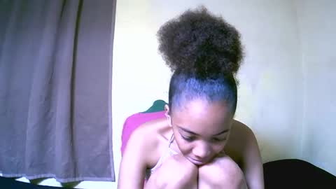 Snapshot of lutchia chatting on October 2, 7:10 pm lutchia online show from October 2, 7:10 pm