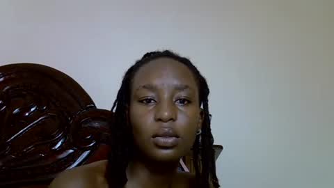 lutino_lovebirds online show from April 20, 6:38 am