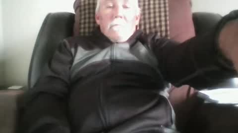 Snapshot of luv269er chatting on November 21, 9:57 pm luv269er online show from November 21, 9:57 pm