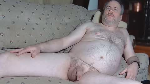 Snapshot of luv2show7527 chatting on February 20, 3:01 am luv2show7527 online show from February 20, 3:01 am