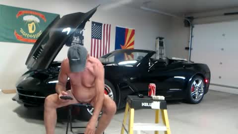 luv_missle online show from July 5, 9:00 pm