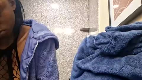 luvbug555 online show from November 28, 12:19 pm