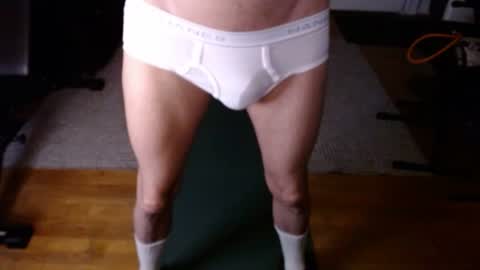 Snapshot of luvshonitoff chatting on October 2, 12:06 am Jim Bo online show from October 2, 12:06 am