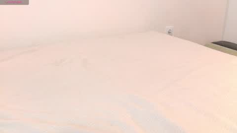 Snapshot of luvtosin663 chatting on April 22, 6:42 pm luvtosin663 online show from April 22, 6:42 pm