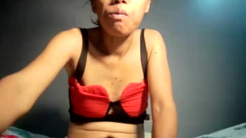 Bee Bee online show from July 17, 6:46 pm