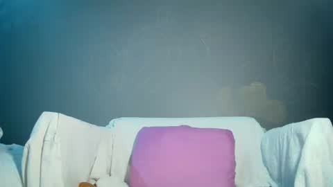Bee Bee online show from July 27, 5:03 am