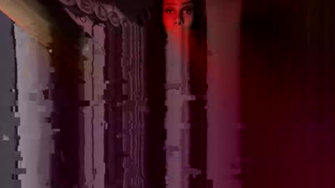 Snapshot of luvvlee chatting on May 19, 6:09 am luvvlee online show from May 19, 6:09 am