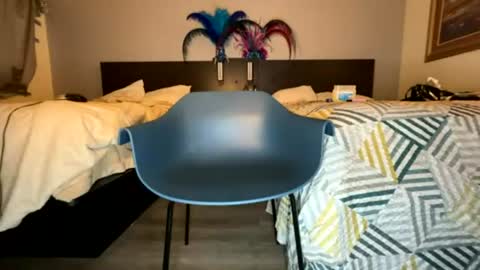 Snapshot of luvvlee chatting on July 1, 8:05 am luvvlee online show from July 1, 8:05 am