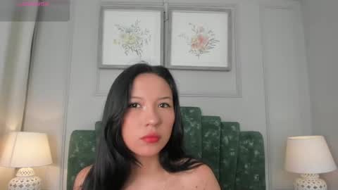 Snapshot of lux_bitchx chatting on May 6, 3:24 am lux_bitchx online show from May 6, 3:24 am