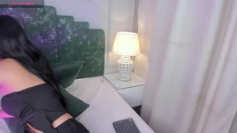 Snapshot of lux_bitchx chatting on June 11, 3:04 am lux_bitchx online show from June 11, 3:04 am