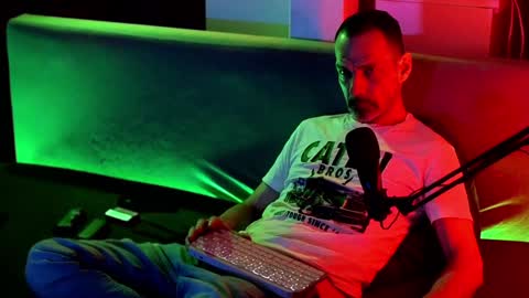 Im a   -  CAMGUY YOU  LIKE to FUCK online show from January 18, 3:38 pm