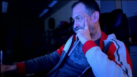 Im a   -  CAMGUY YOU  LIKE to FUCK online show from November 16, 8:36 pm