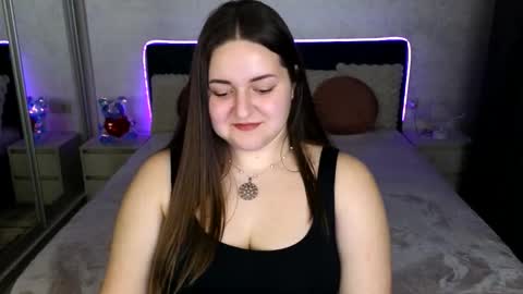 lux_lizz online show from February 28, 10:55 pm