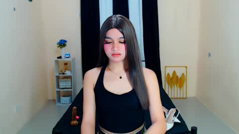 queen lux online show from September 26, 12:47 am