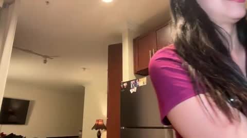 luxcher22 online show from December 5, 3:26 am