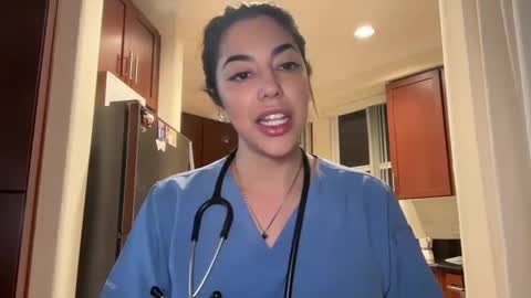 luxcher22 online show from February 5, 3:13 am