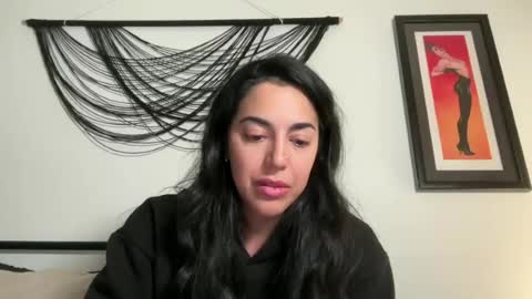 Snapshot of luxcher22 chatting on June 23, 3:26 am luxcher22 online show from June 23, 3:26 am