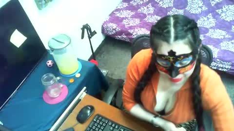 Snapshot of luxdasilva chatting on June 1, 7:04 pm luxdasilva online show from June 1, 7:04 pm