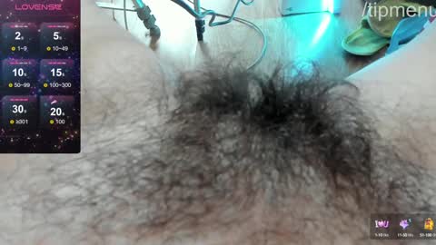 Snapshot of luxegirl67 chatting on January 1, 1:05 pm Sophie online show from January 1, 1:05 pm