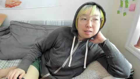 Snapshot of luxgray chatting on June 9, 2:39 pm LuxGray online show from June 9, 2:39 pm