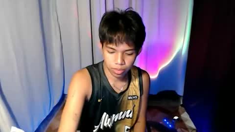 Snapshot of luxirfy_xx chatting on March 14, 11:15 am luxirfy online show from March 14, 11:15 am