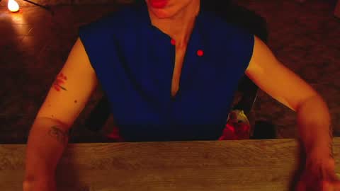 Liss online show from June 13, 3:04 am