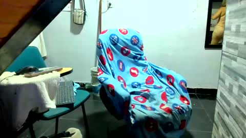 Snapshot of luzamandacastellanos chatting on May 30, 5:59 am ruby50 online show from May 30, 5:59 am