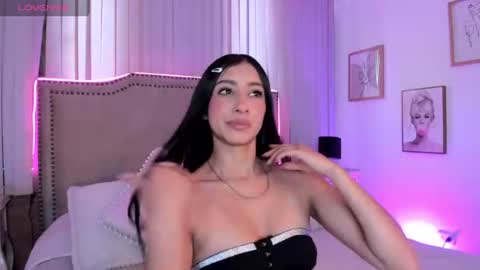 lya_brown online show from July 9, 12:31 pm