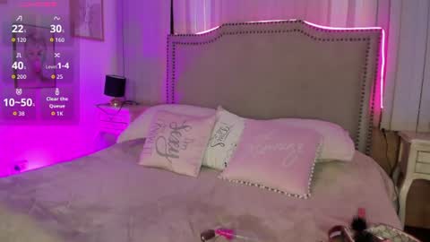 lya_brown online show from July 25, 11:52 am