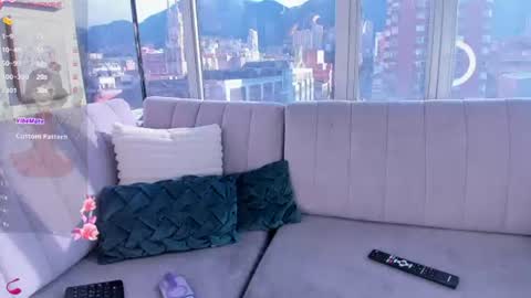 lya_brown online show from August 1, 12:15 pm