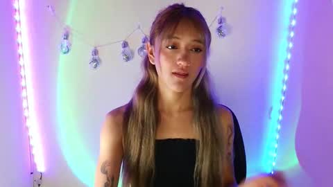 Call me Lia  online show from November 17, 9:20 pm