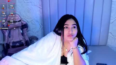 LYA DUBOIS  online show from March 1, 5:20 am