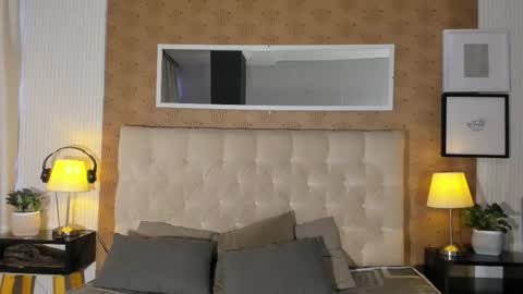 Snapshot of lyan_twink chatting on November 8, 7:12 pm Lyan online show from November 8, 7:12 pm