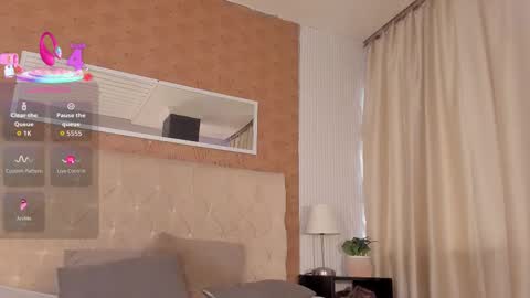 Snapshot of lyan_twink chatting on November 23, 8:52 pm Lyan online show from November 23, 8:52 pm