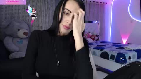 Snapshot of lyann_ chatting on November 25, 1:38 am Lyann online show from November 25, 1:38 am