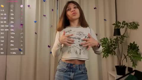 Snapshot of lydaerne chatting on May 23, 11:03 am Call me Liddy Im so new here show me how to get fun here please online show from May 23, 11:03 am