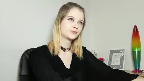 Snapshot of lydiasunny chatting on September 17, 6:31 pm Lydia online show from September 17, 6:31 pm