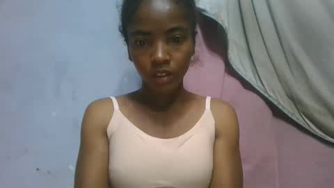 lydie856696 online show from April 19, 4:56 am