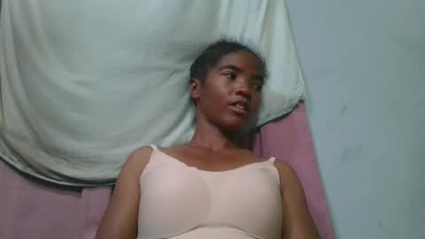 lydie856696 online show from April 30, 5:36 am