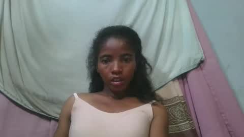 lydie856696 online show from May 9, 7:13 am